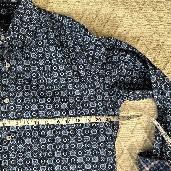 TailorByrd Men's M Geometric Floral Print Shirt Blue Flip Cuff Contrast Accents - Picture 7 of 8